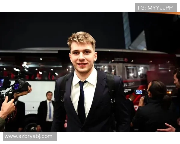 全球顶级颜值足球明星盘点他们的魅力与球技并存 全球顶级颜值足球明星盘点他们的魅力与球技并存