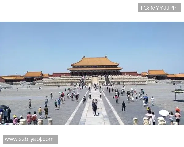 故宫之行与绿茵场上的传奇足球明星的文化探索之旅 故宫之行与绿茵场上的传奇足球明星的文化探索之旅